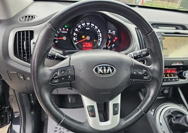 Kia Sportage cena 54990 przebieg: 178000, rok produkcji 2015 z Obrzycko małe 497